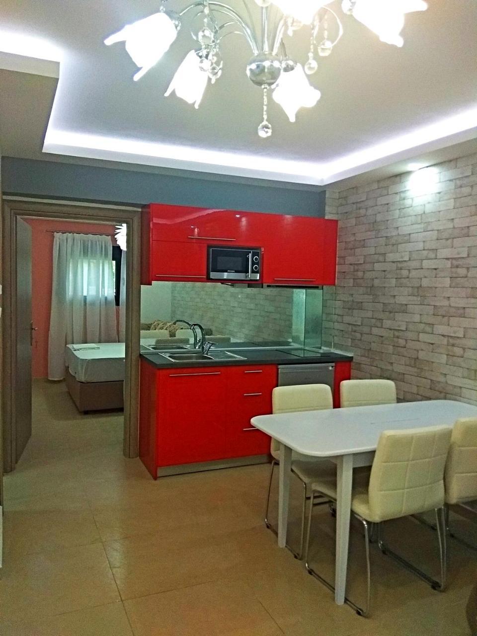 Iros Apartment Néa Péramos Exterior foto